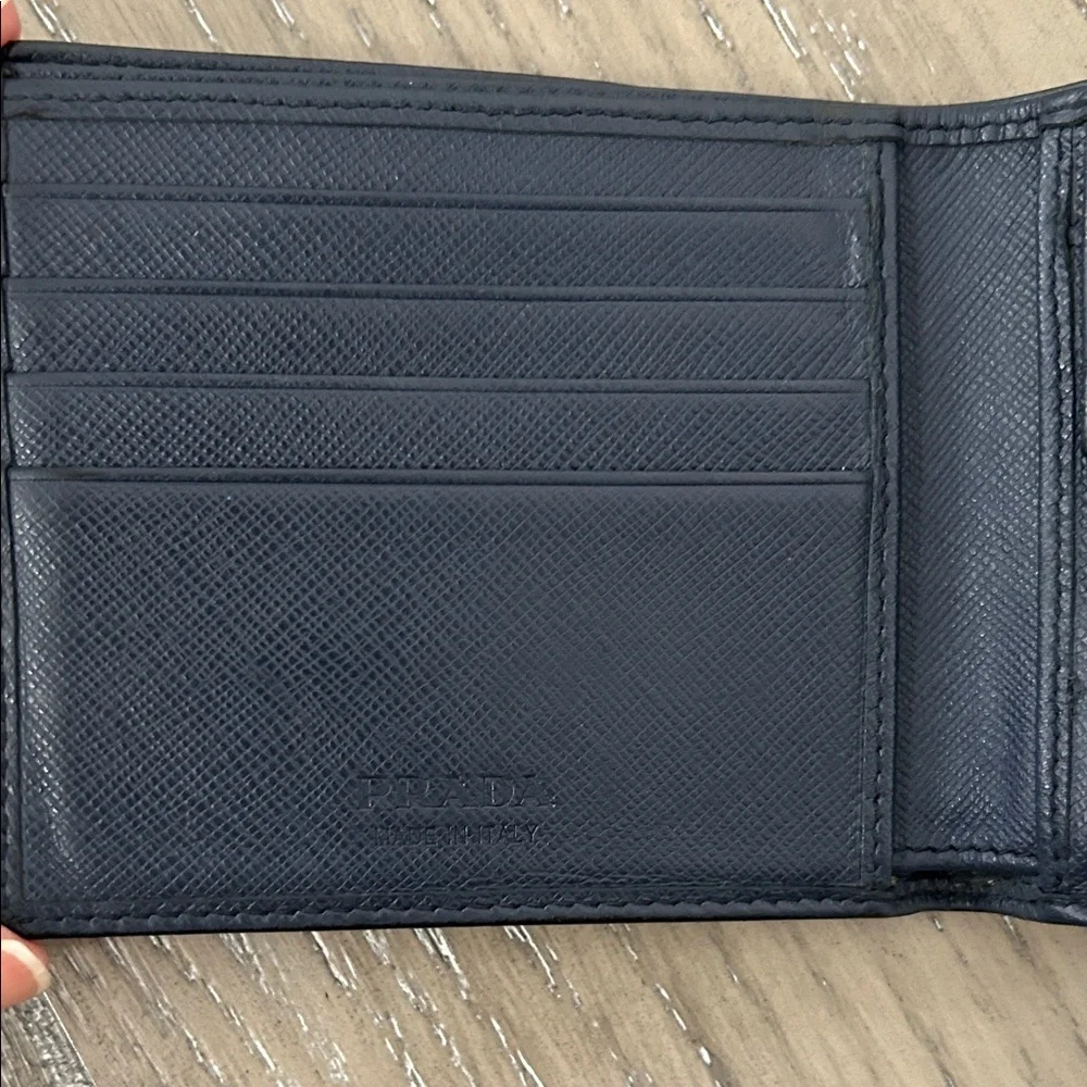 PRADA Embossed logo Saffiano leather bifold wallet Navy Model 224